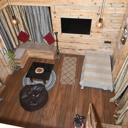 The Cabin By The Bayou Bed & Breakfast Guwahati Bagian luar foto